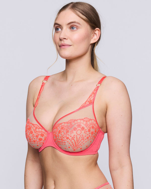 Prima Donna Twist Angelou Full Cup Bra in Juicy Melon made for the curvier woman with a big bust side view regular strap