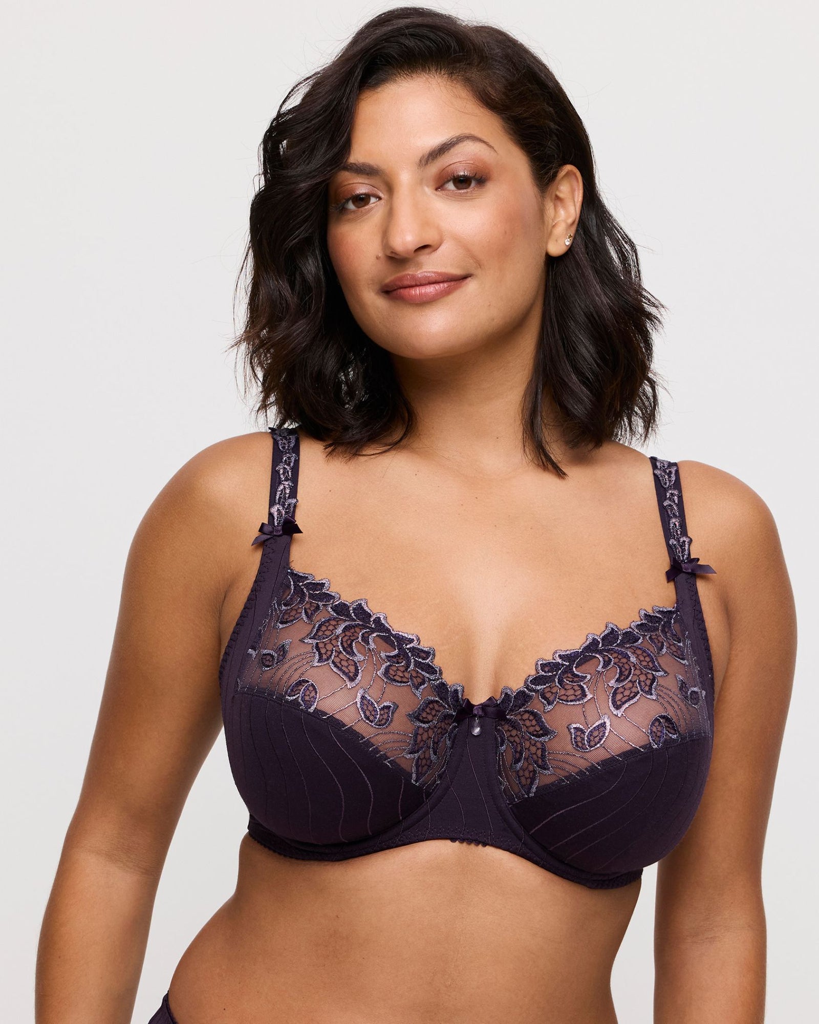 Prima Donna Deauville Full Cup Bra in Amethyst Gem made for the curvier woman with a big bust front view