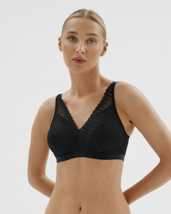 Le-Buste-Australia-M9109-Megami-Lambada-Padded-Mastectomy-Pocketed-Bra-Black-Front-Side