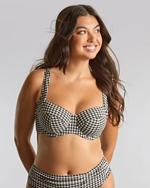 Model wears Black and White Gingham Full Cup Bikini top for D-K cup sizes