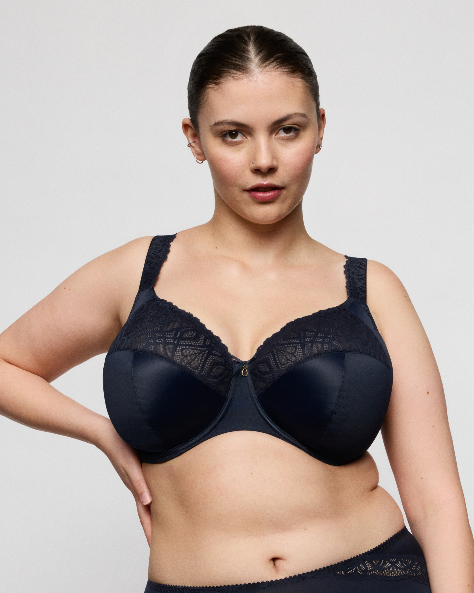 Prima Donna Salerno Full Cup Bra in Midnight, made for curves